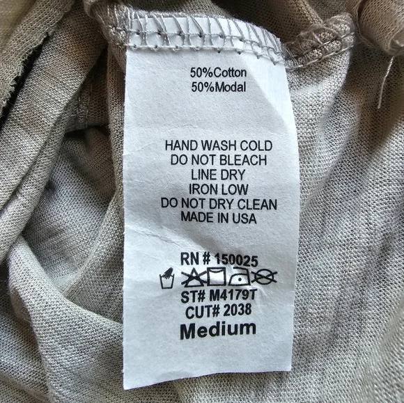 Emory Park Chaos Born Free Distressed Short Sleeve Graphic TShirt - Picture 15 of 17